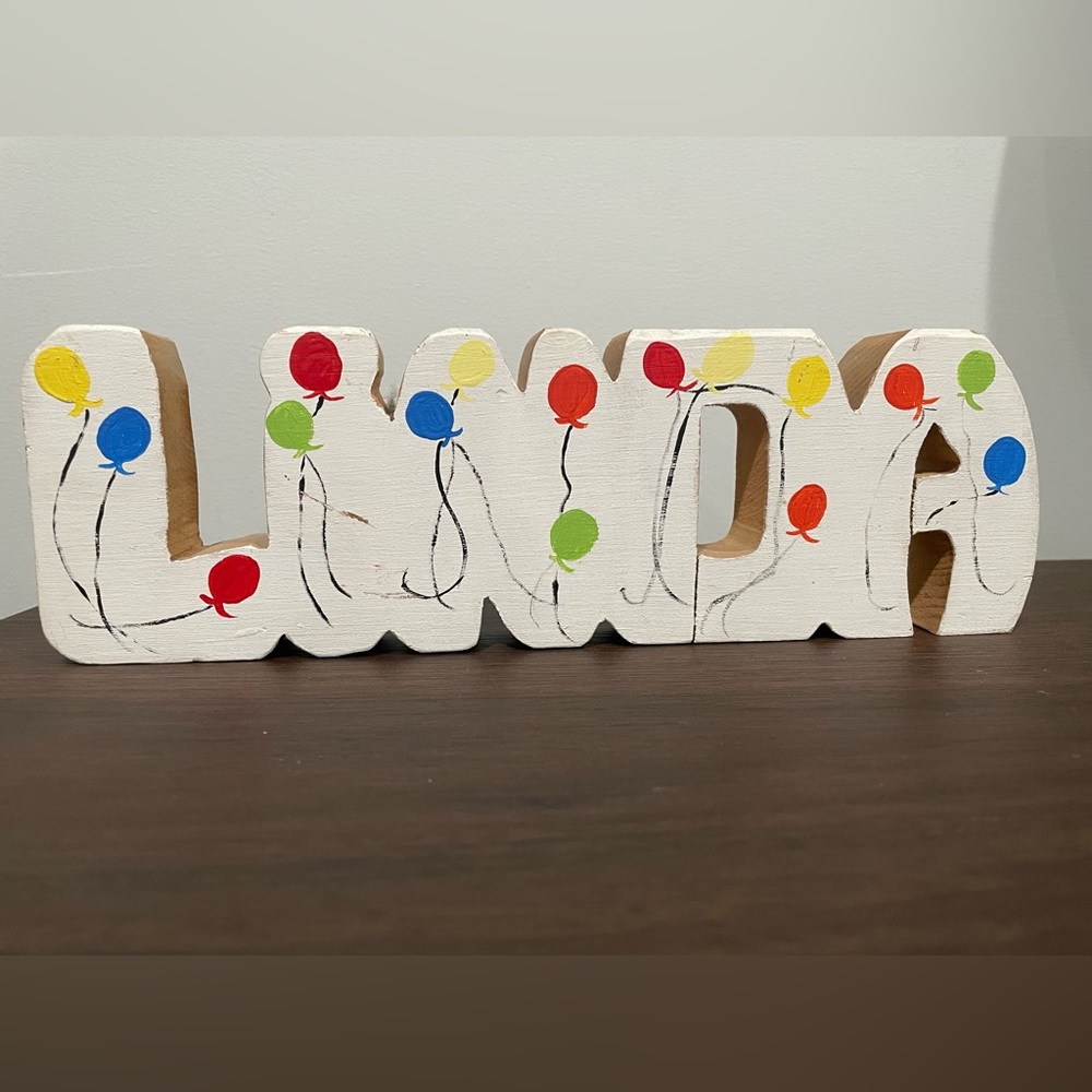 {Linda} Vintage 1980s woodart hand-painted